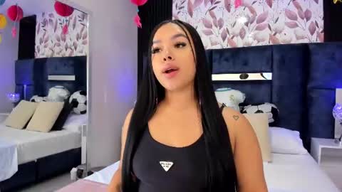 Snapshot of martinagarcia__ chatting on 07/01/26, 07:02 Martina Garcia online show from 07/01/26, 07:02