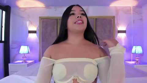 Snapshot of martinagarcia__ chatting on 07/03/26, 07:31 Martina Garcia online show from 07/03/26, 07:31