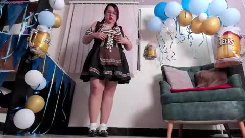 Snapshot of martinasoto chatting on 10/05/25, 02:32 martinasoto online show from 10/05/25, 02:32