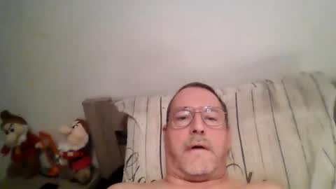 Snapshot of martinb62 chatting on 10/15/25, 11:16 Hotguy61 online show from 10/15/25, 11:16