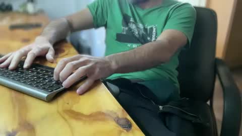 Martincito online show from 09/10/25, 01:55