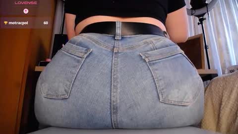 Antonella Martini online show from 10/14/25, 07:36