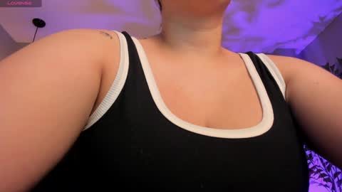 Snapshot of martinnabonnet chatting on 12/05/24, 10:44 Martinna Bonnet online show from 12/05/24, 10:44