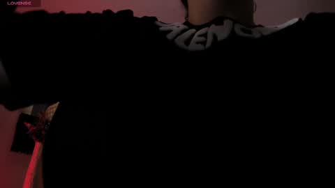 Snapshot of martinnabonnet chatting on 03/04/25, 10:46 Martinna Bonnet online show from 03/04/25, 10:46