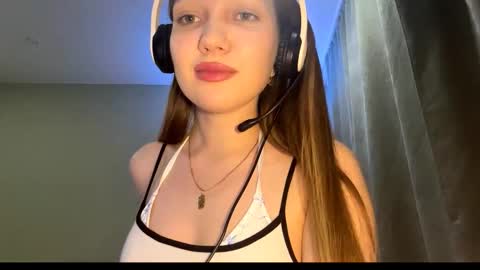 Emily online show from 09/25/25, 07:17