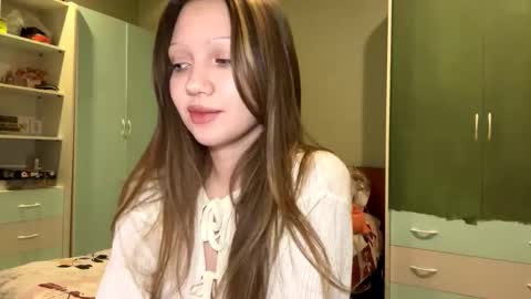 Emily online show from 09/27/25, 08:25