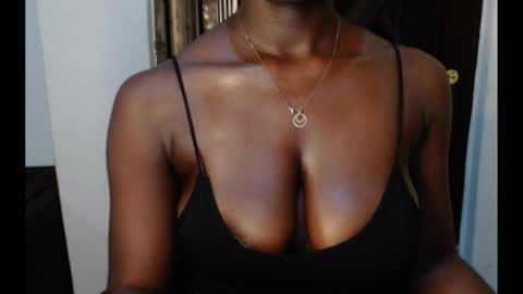 Snapshot of marvelous_pussy chatting on 03/04/25, 02:38 sonia online show from 03/04/25, 02:38