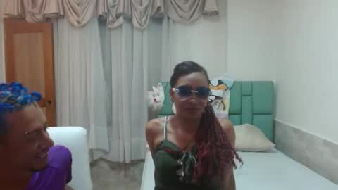 Snapshot of mary_and_yei chatting on 09/15/25, 04:56 mary_and_yei online show from 09/15/25, 04:56