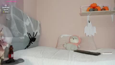 mary_cute9 online show from 11/01/25, 12:07