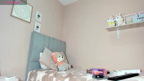 mary_cute9 online show from 11/18/25, 11:58