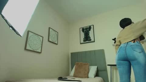 mary_cute9 online show from 02/03/26, 12:21