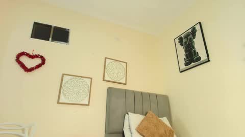 mary_cute9 online show from 03/17/26, 12:08