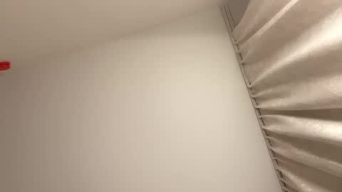 Mary online show from 02/01/25, 02:26