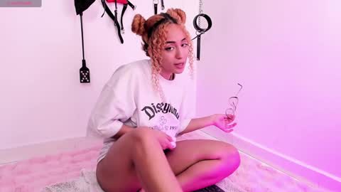 Mary Jane  online show from 02/03/25, 05:56