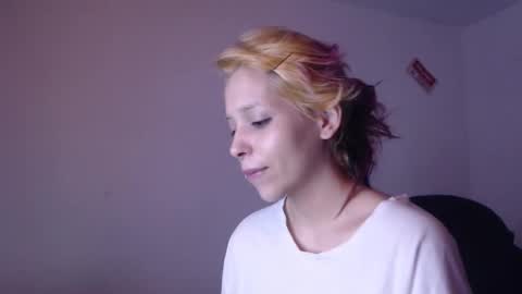                      100   online show from 11/26/25, 06:36