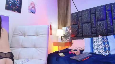 Snapshot of mary_luckaysha chatting on 06/11/26, 12:32 mary_luckaysha online show from 06/11/26, 12:32
