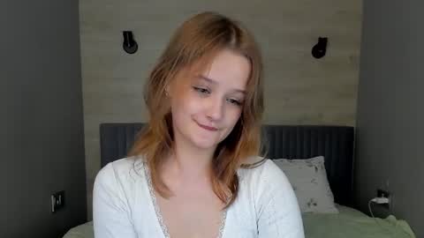 Snapshot of mary_phoenix chatting on 06/13/26, 09:13 mary_phoenix online show from 06/13/26, 09:13