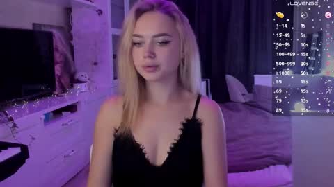 Mary online show from 09/10/25, 05:35