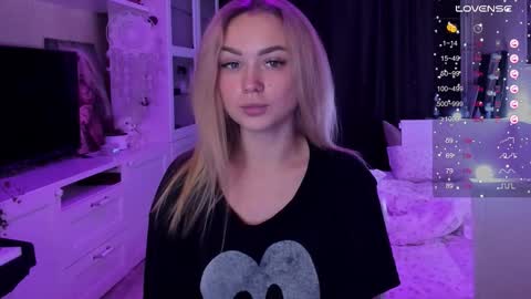 Mary online show from 10/05/25, 09:45