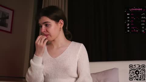 Snapshot of mary_shake chatting on 12/05/24, 09:28 Mary online show from 12/05/24, 09:28