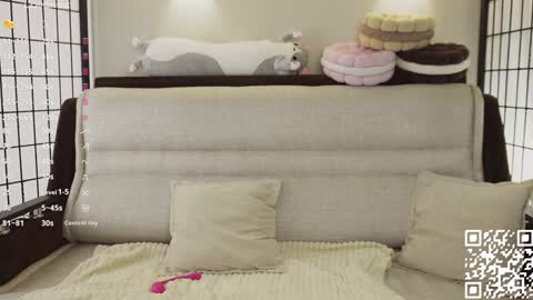 Snapshot of mary_shake chatting on 01/22/25, 11:21 Mary online show from 01/22/25, 11:21