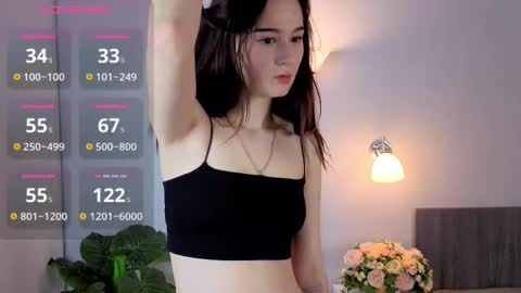 Snapshot of mary_smit chatting on 10/18/25, 05:14 mary online show from 10/18/25, 05:14