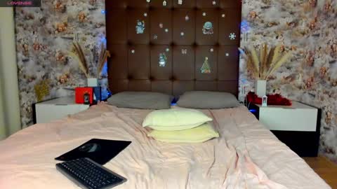 Snapshot of mary_stevenss chatting on 01/09/25, 01:02 mary_stevenss online show from 01/09/25, 01:02