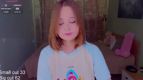 Snapshot of mary_u chatting on 07/14/26, 04:28 Ur Mary online show from 07/14/26, 04:28