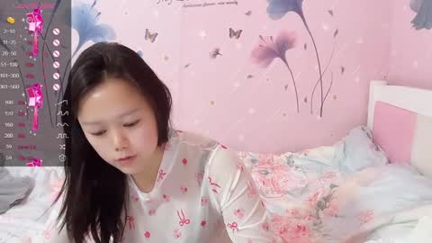 mary_uu online show from 01/06/25, 05:41