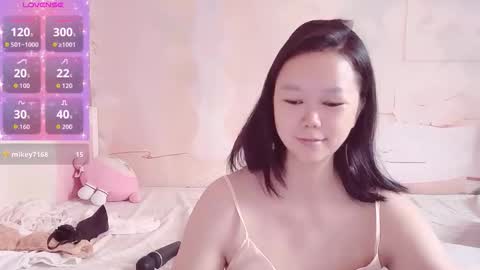 mary_uu online show from 09/30/25, 12:59