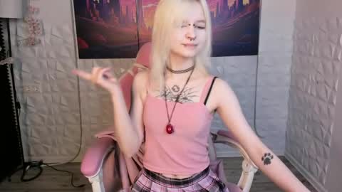 Mary online show from 06/07/26, 07:23