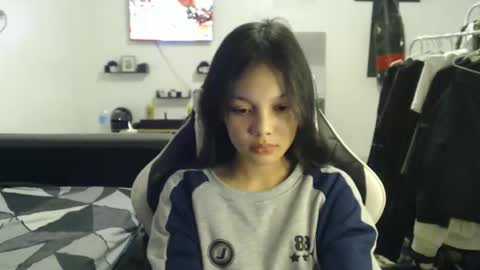 Natalia online show from 12/22/25, 05:59