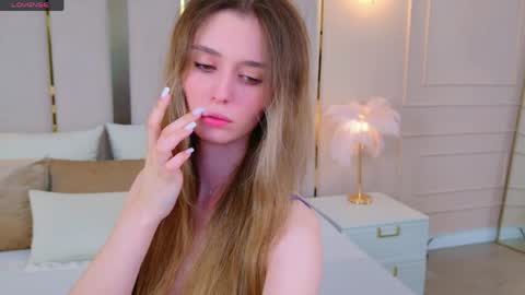 Snapshot of marybeth_snow chatting on 05/16/26, 05:12 Marybeth online show from 05/16/26, 05:12