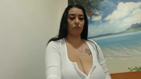 maryem online show from 10/29/25, 02:52