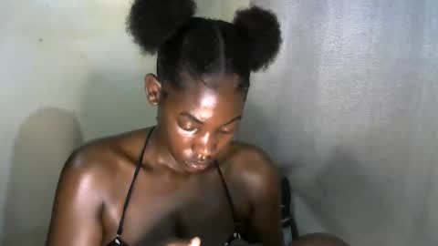 Mary online show from 11/11/25, 02:11