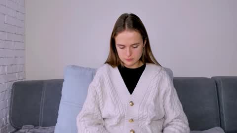 Mari online show from 12/03/25, 10:02