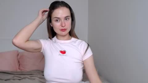 Mari online show from 12/18/25, 09:21