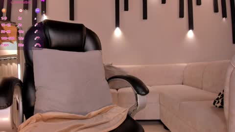  Mary  online show from 01/21/25, 06:23