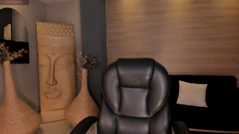 Snapshot of marylewis_ chatting on 06/22/26, 12:24 Mary online show from 06/22/26, 12:24