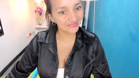 Marylin online show from 12/23/24, 07:52