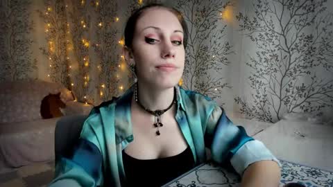 Snapshot of marylou_ chatting on 09/28/25, 09:36 Mary Lou online show from 09/28/25, 09:36