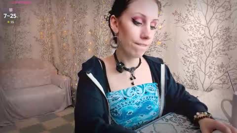 Mary Lou online show from 03/01/26, 05:42