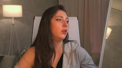 Mary Miller online show from 09/21/25, 09:55