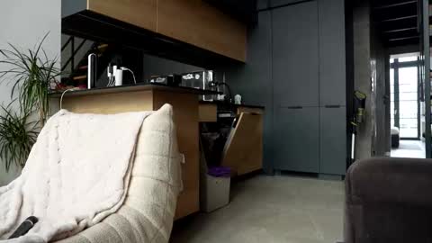 Marina online show from 11/18/25, 10:52