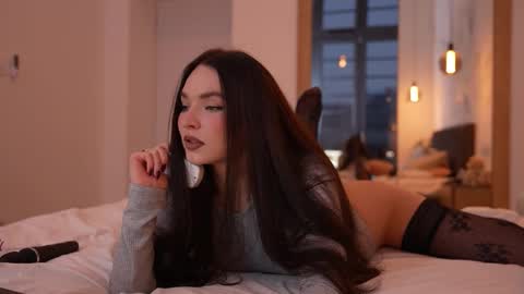 Marina online show from 12/20/25, 03:08