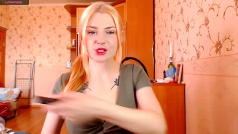 Snapshot of marysweetness chatting on 01/17/25, 10:33 Maria online show from 01/17/25, 10:33
