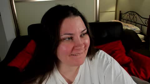 Snapshot of maryswon chatting on 03/03/25, 06:04 Mary online show from 03/03/25, 06:04