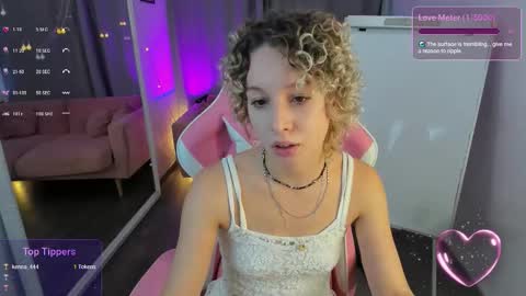 Mary online show from 11/21/25, 06:01