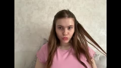Snapshot of maryyourr chatting on 06/03/26, 10:07 MaryYourr online show from 06/03/26, 10:07
