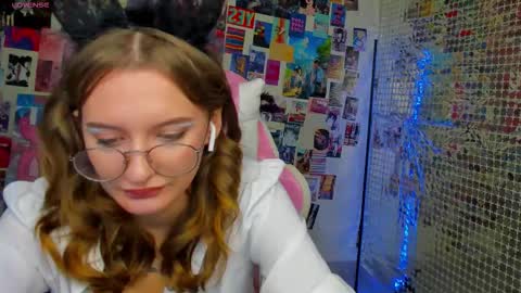 maryyy_may online show from 09/30/25, 04:34